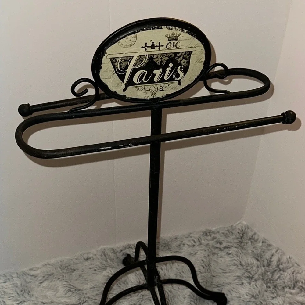 Parisian Bathtub Metal Towel Rack Stand French Country Scrolled Wrought Iron